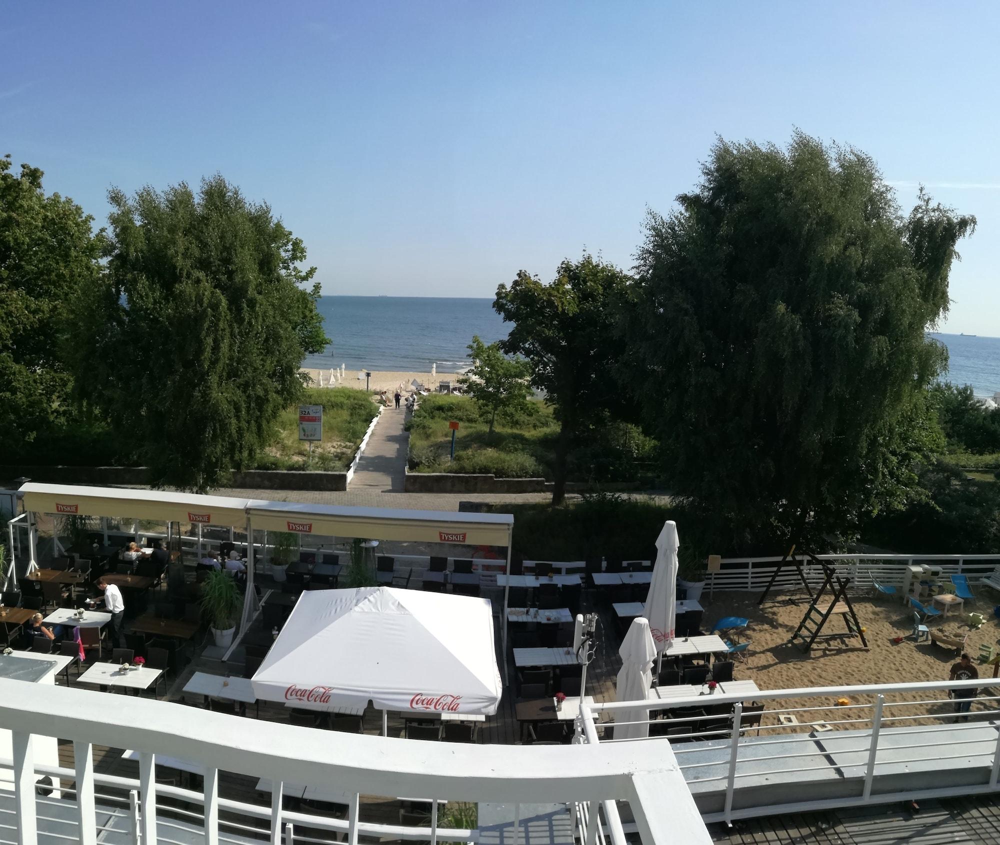 Hotel Bursztyn Zoppot Exterior foto